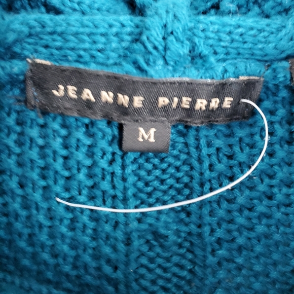 Sweater - Picture 3 of 3